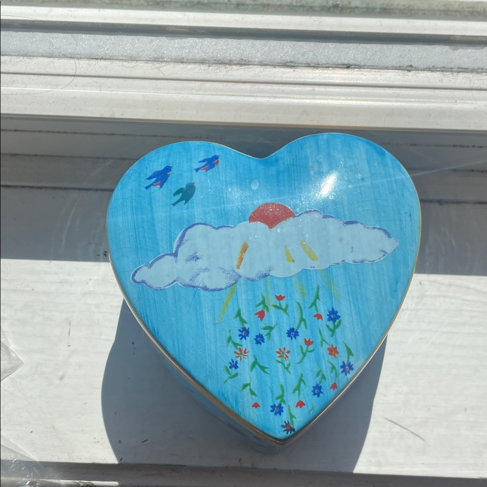Glass Heart-Shaped Blue Trinket Box with individual heart inspiration sayings